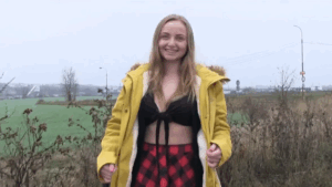 Young, Petite and Innocent Babe CUMS Hardin a Car